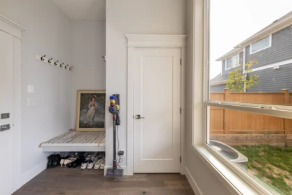 Walk-In Closet Photo of 16586 21 Avenue, Surrey, BC