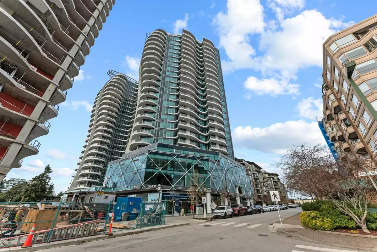 Exterior Front Photo of 803 1501 Foster Street, White Rock, BC