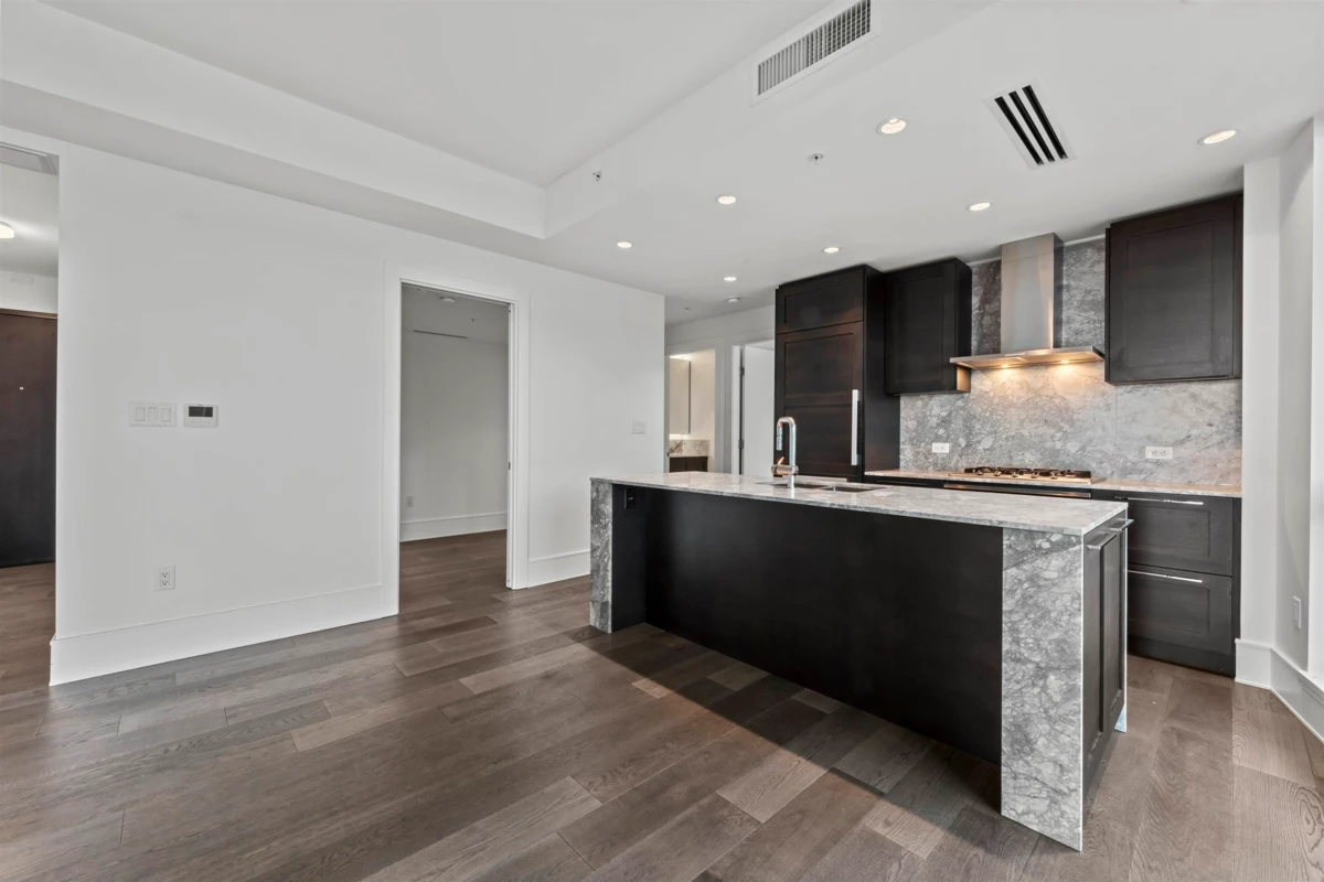 Living Room Photo of 803 1501 Foster Street, White Rock, BC