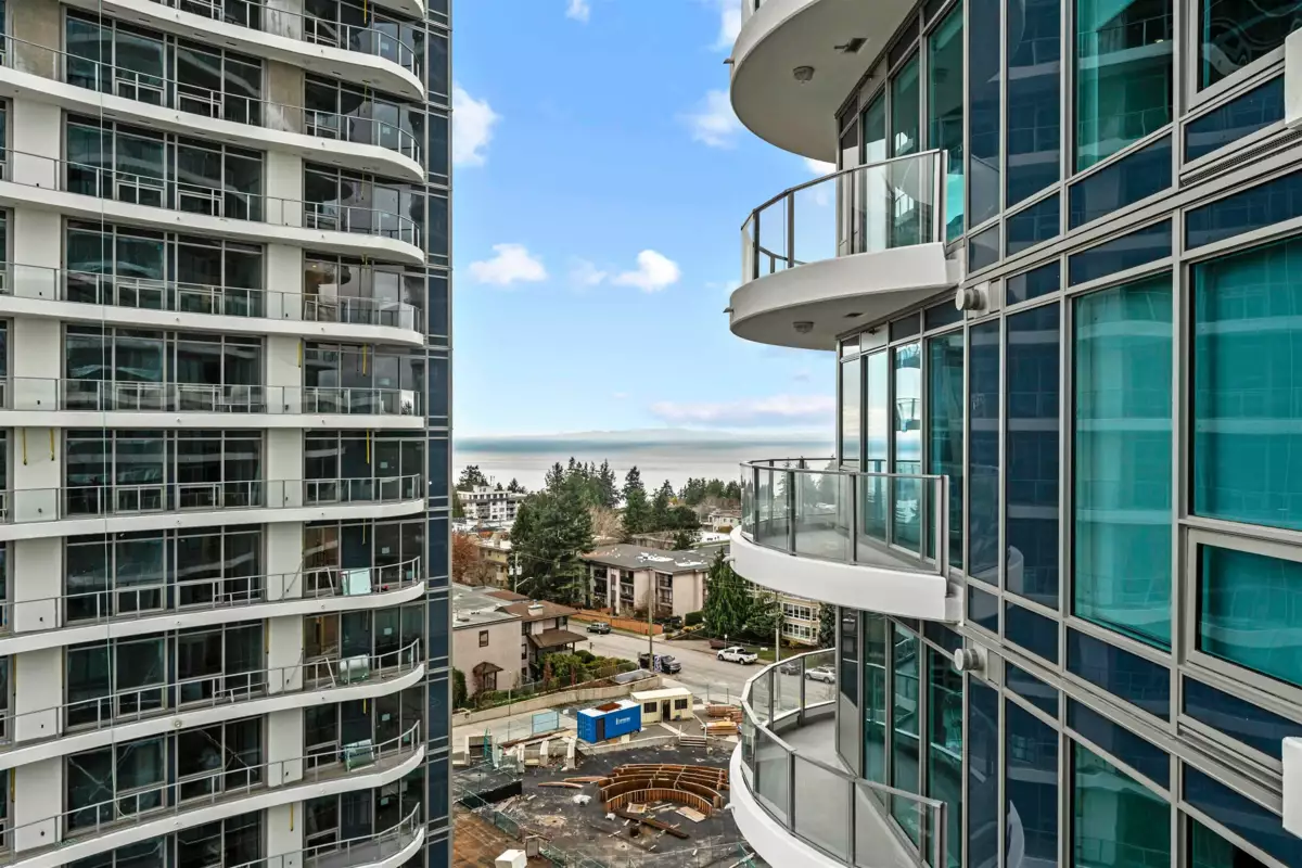 Loft / Bonus Room Photo of 803 1501 Foster Street, White Rock, BC