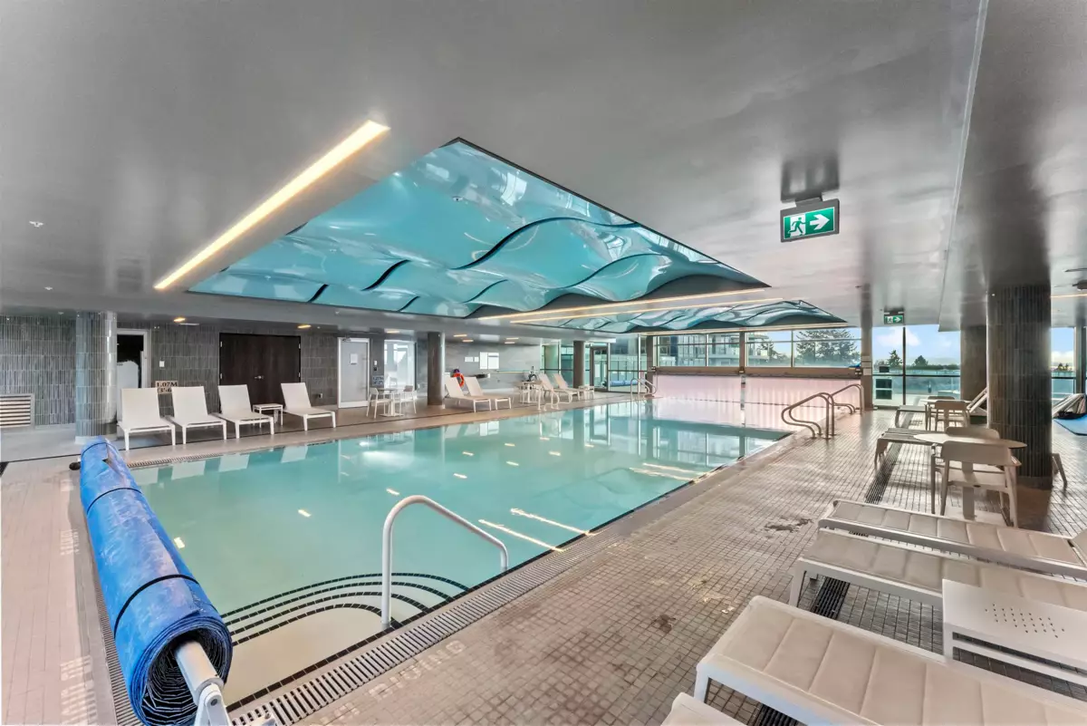 Mudroom Photo of 803 1501 Foster Street, White Rock, BC