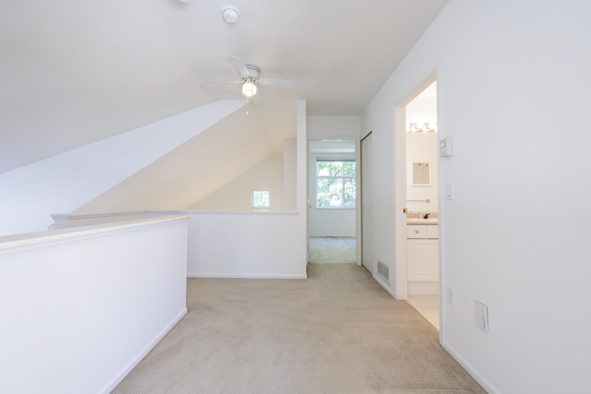 Backyard Photo of 31 14877 33 Avenue, Surrey, BC