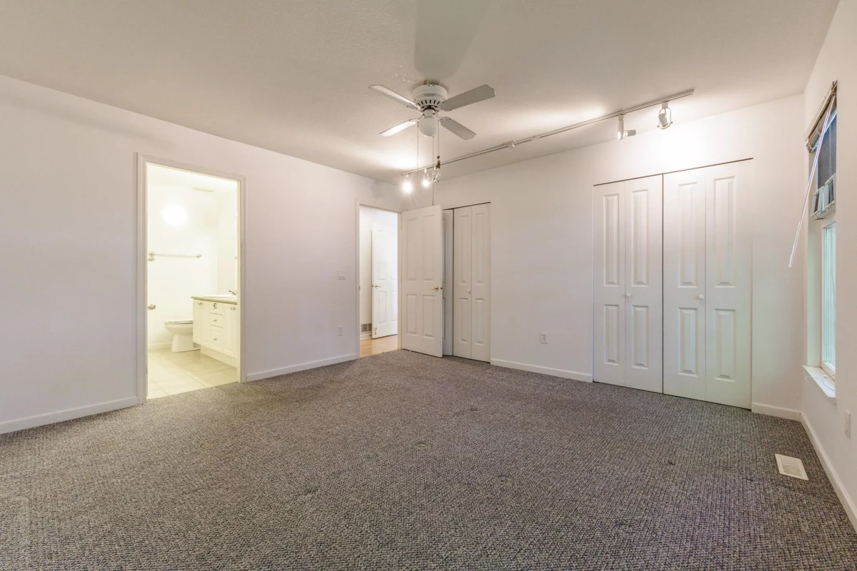 Basement Recreation Room Photo of 31 14877 33 Avenue, Surrey, BC
