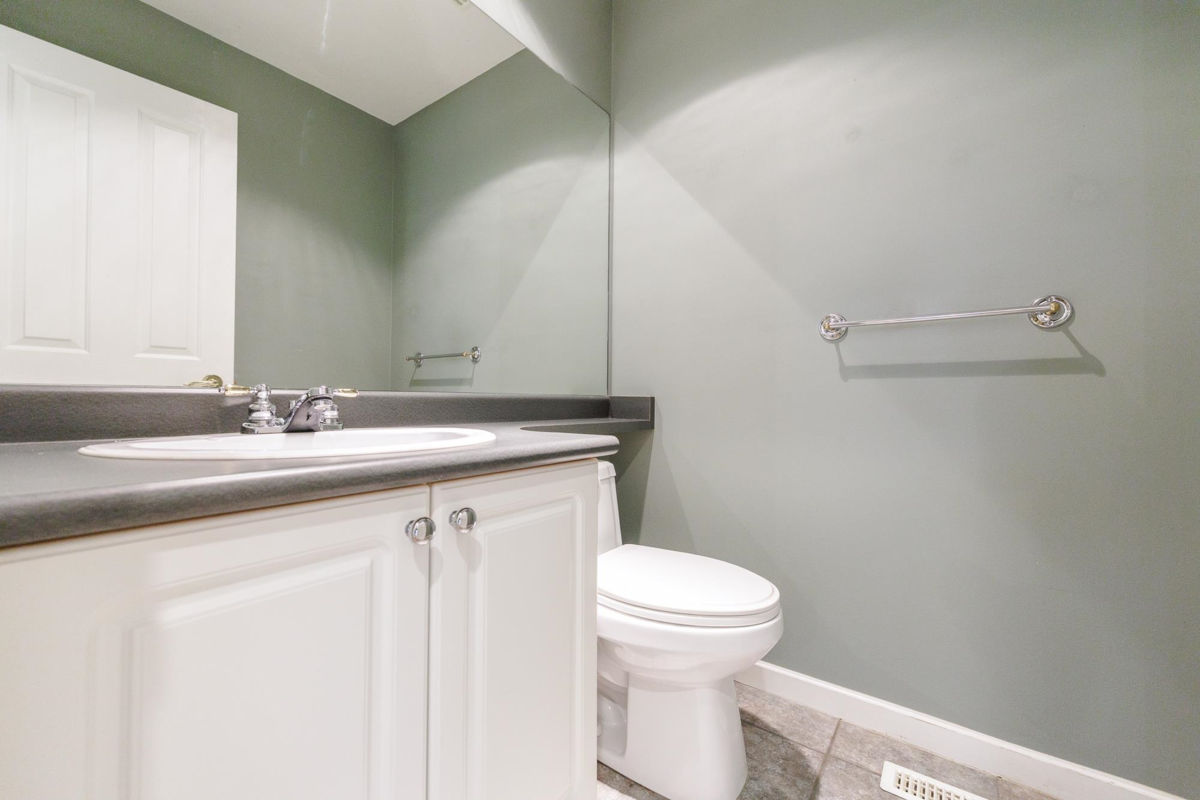 Entry Foyer Photo of 31 14877 33 Avenue, Surrey, BC