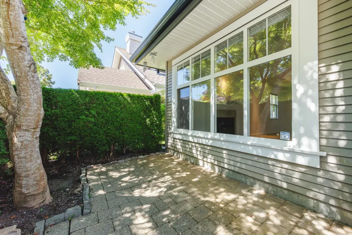 Family Room Photo of 31 14877 33 Avenue, Surrey, BC