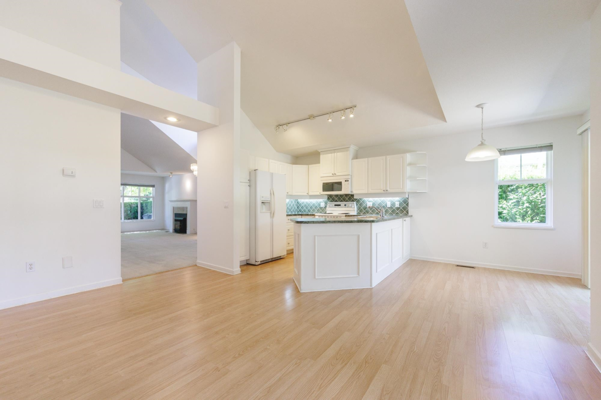 Guest Bathroom Photo of 31 14877 33 Avenue, Surrey, BC