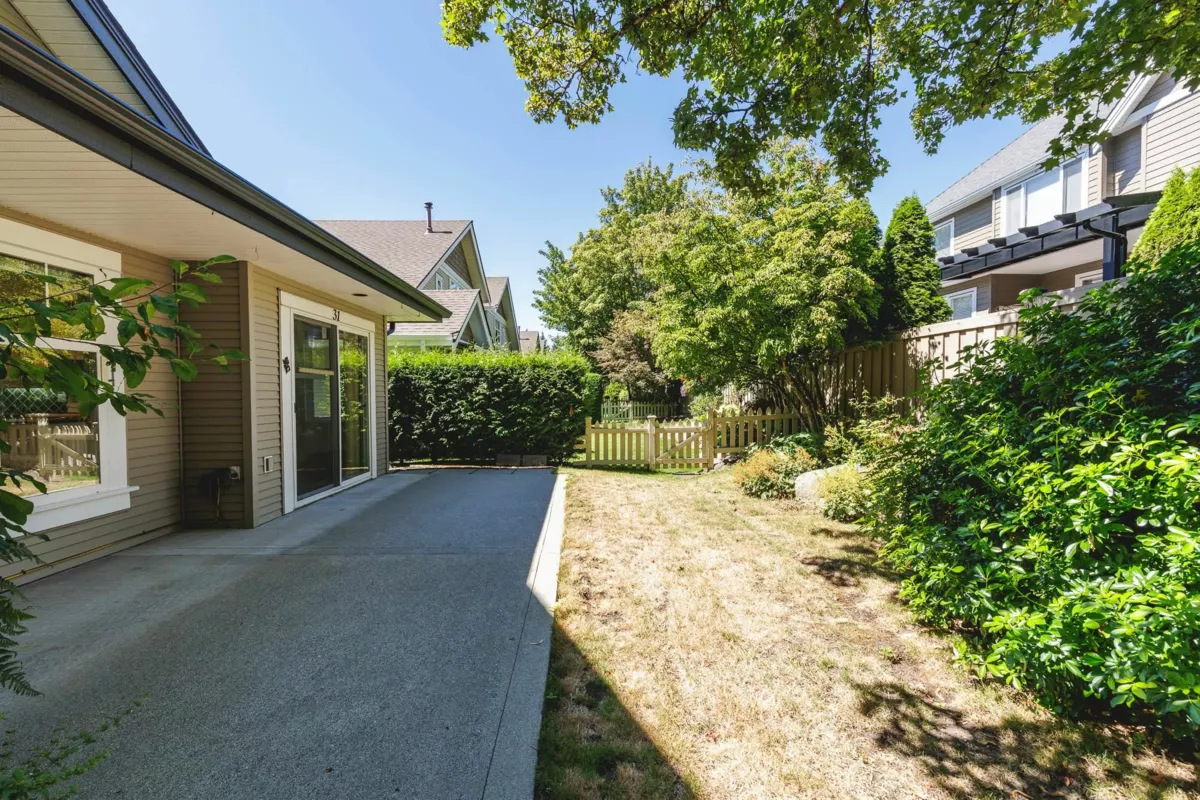 Neighborhood Park Photo Near 31 14877 33 Avenue, Surrey, BC