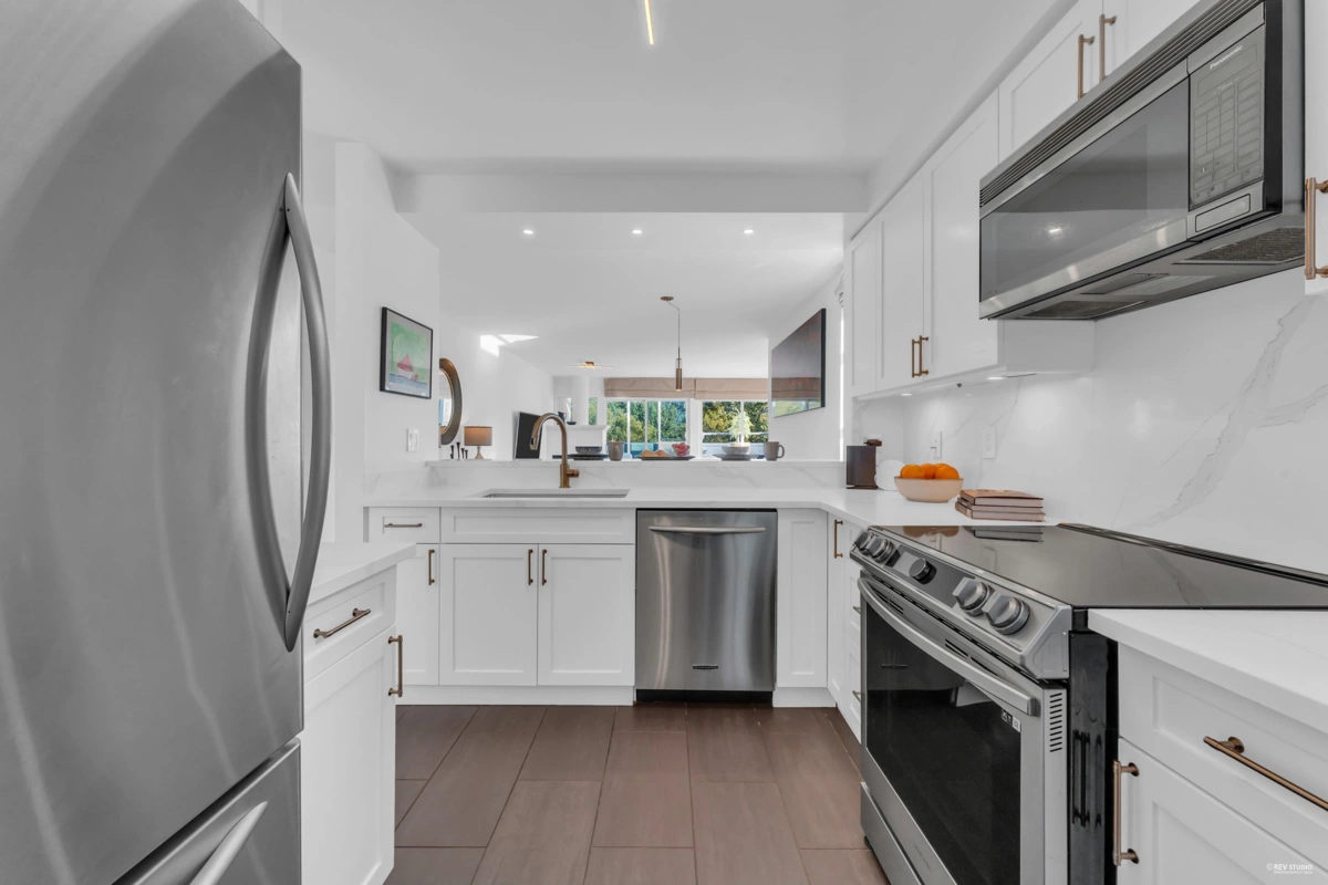 Bedroom 3 Photo of 2243 Oak Street, Vancouver, BC