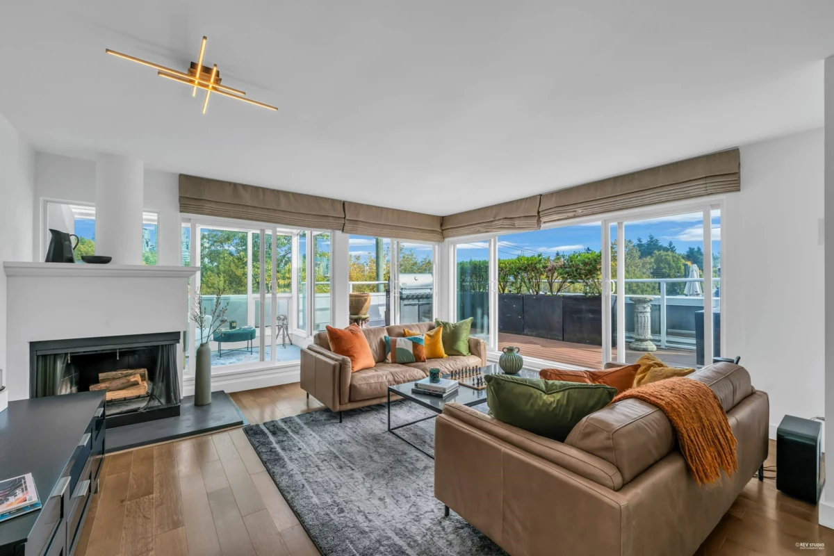 Exterior Rear Photo of 2243 Oak Street, Vancouver, BC