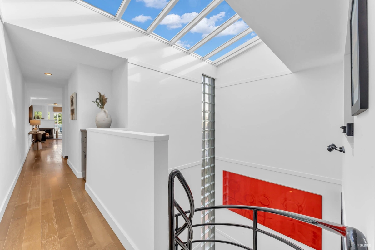 Loft / Bonus Room Photo of 2243 Oak Street, Vancouver, BC