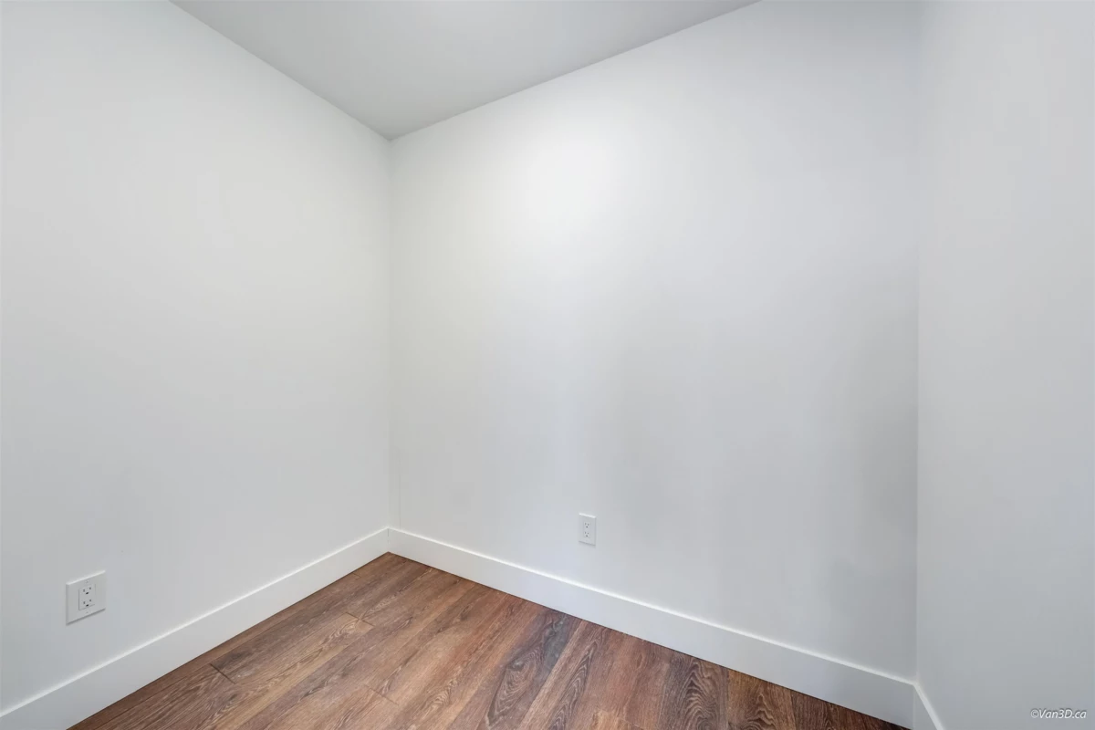 Entry Foyer Photo of 1608 4711 Hazel Street, Burnaby, BC