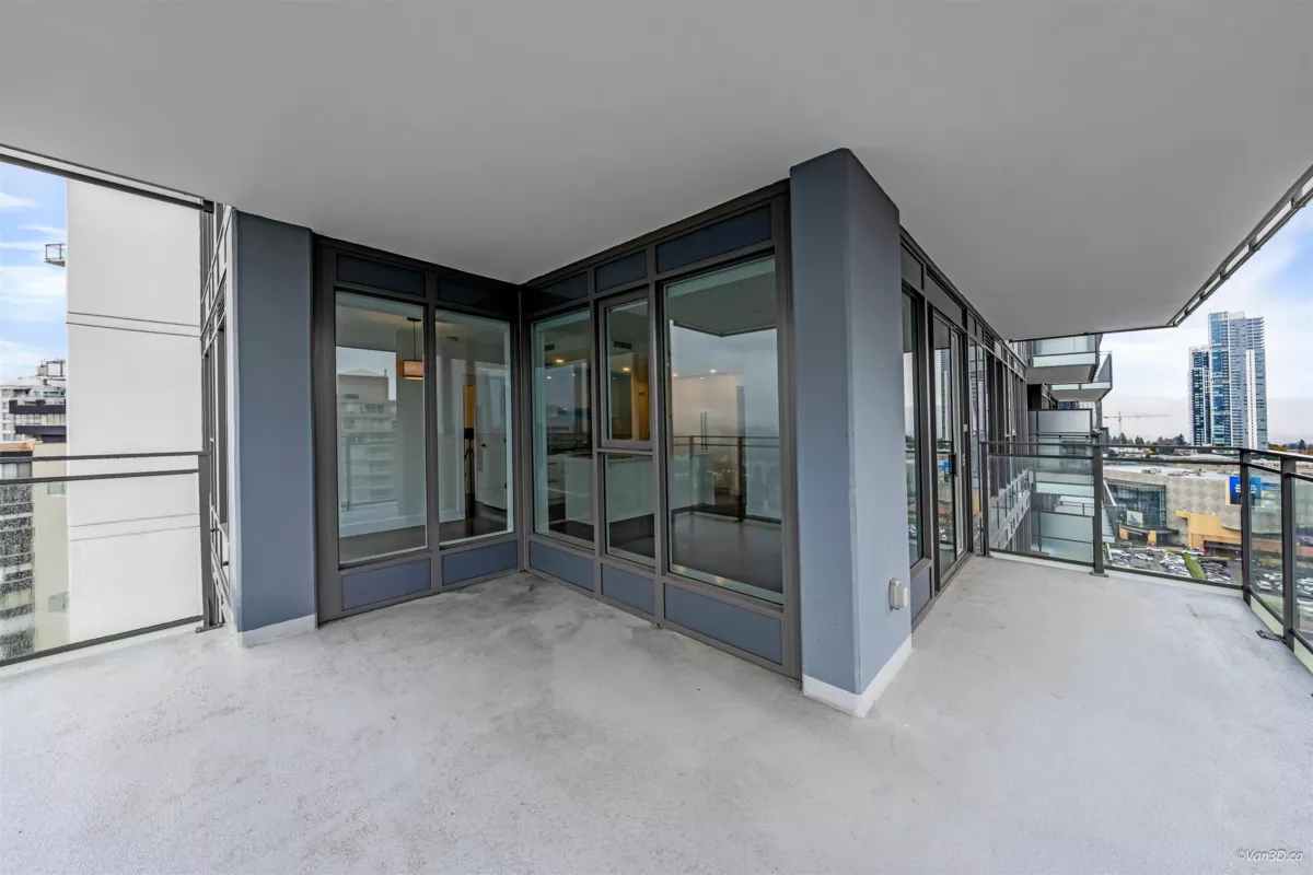 Front Yard Photo of 1608 4711 Hazel Street, Burnaby, BC