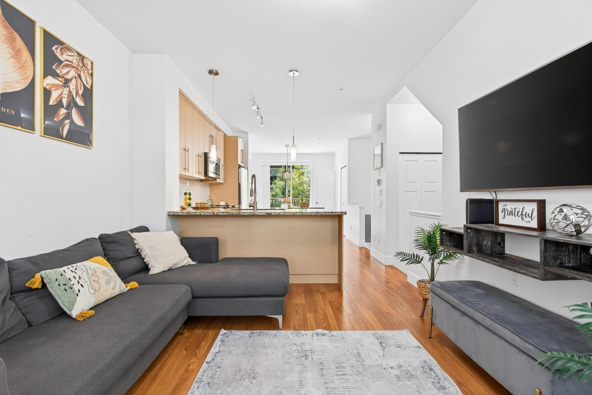Kitchen Photo of 37 8250 209b Street, Langley, BC