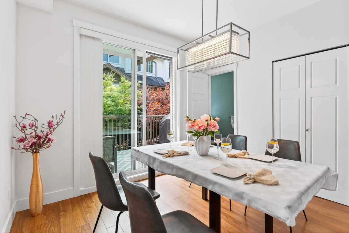 Powder Room Photo of 37 8250 209b Street, Langley, BC