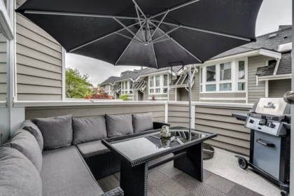 Hot Tub / Spa Photo of 4 233 E 6th Street, North Vancouver, BC