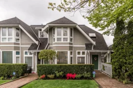 4 233 E 6th Street, North Vancouver, BC