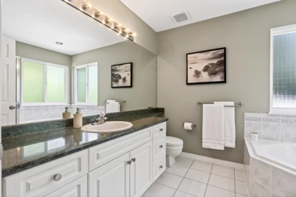 Mudroom Photo of 1237 Amazon Drive, Port Coquitlam, BC