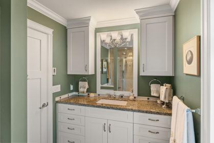 Hallway Photo of 6461 Dyke Road, Richmond, BC
