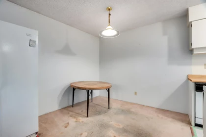 Walk-In Closet Photo of 904 5932 Patterson Avenue, Burnaby, BC