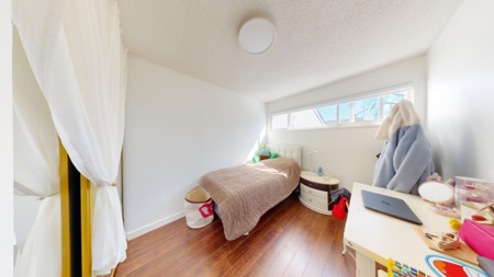 Hallway Photo of 7920 Frobisher Drive, Richmond, BC