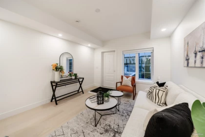 Hallway Photo of 105 918 W 32nd Avenue, Vancouver, BC