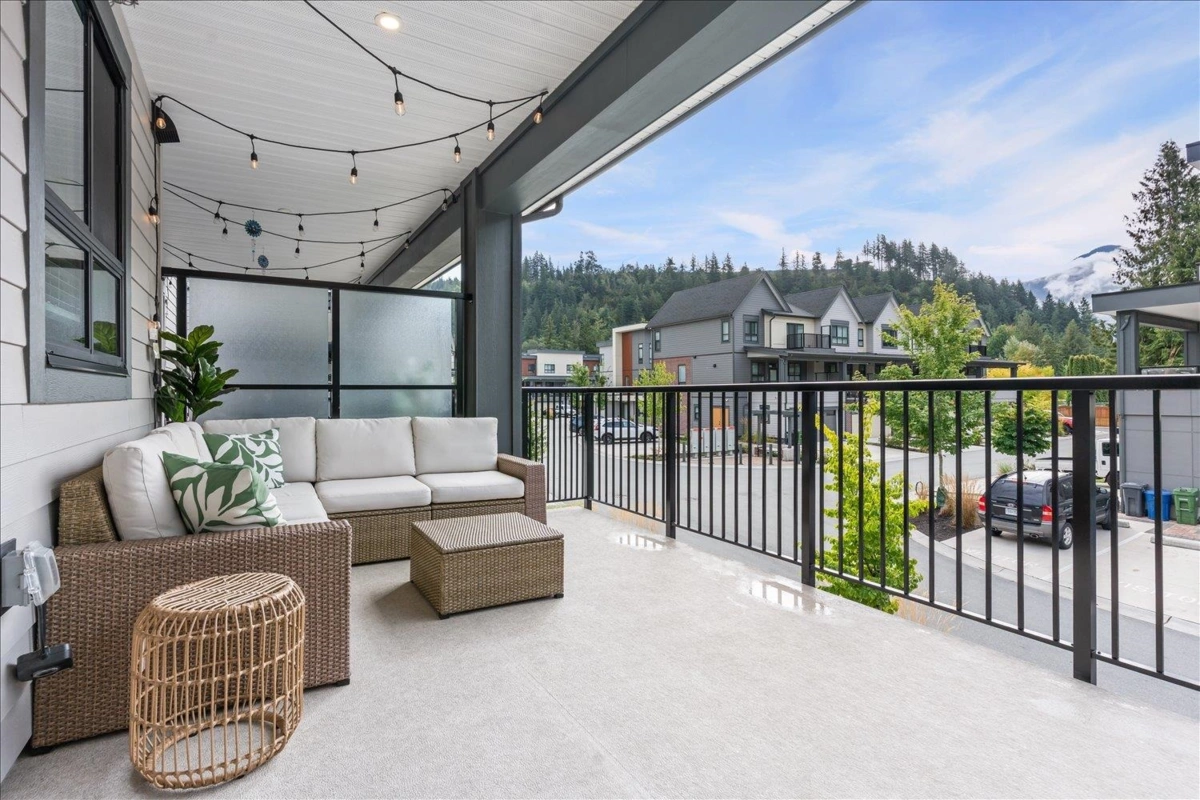 Guest Bathroom Photo of 10 45500 Campus Drive, Chilliwack, BC