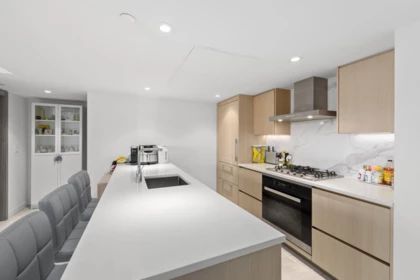 Kitchen Photo of 1281 8608 Hazelbridge Way, Richmond, BC
