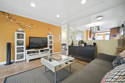 Kitchen Photo of 966 E 64th Avenue, Vancouver, BC