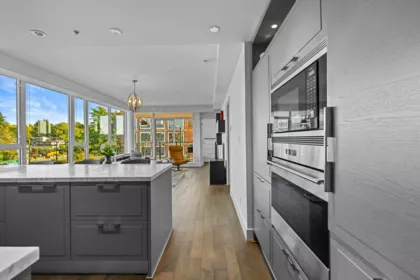 Kitchen Island Photo of 312 2118 W 15th Avenue, Vancouver, BC