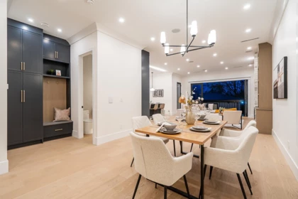 2 8667 Armstrong Avenue, Burnaby, BC