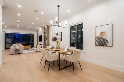 2 8667 Armstrong Avenue, Burnaby, BC