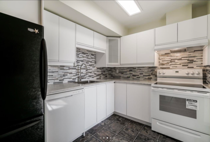2603 3755 Bartlett Court, Burnaby, BC, Burnaby — Apartment/Condo for sale
