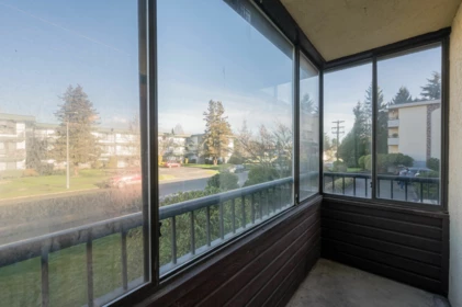 Basement Recreation Room Photo of 105 20460 54th Avenue, Langley, BC