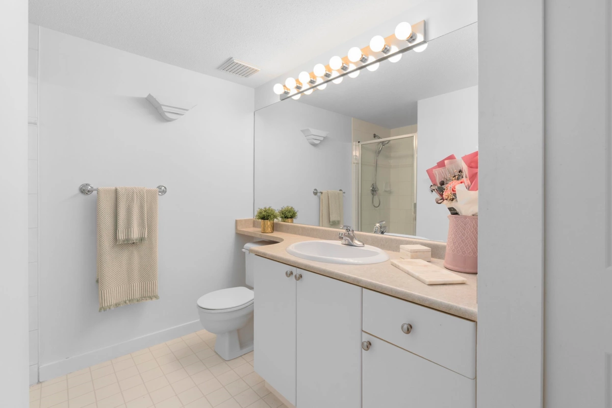 Mudroom Photo of 212 1432 Parkway Boulevard, Coquitlam, BC