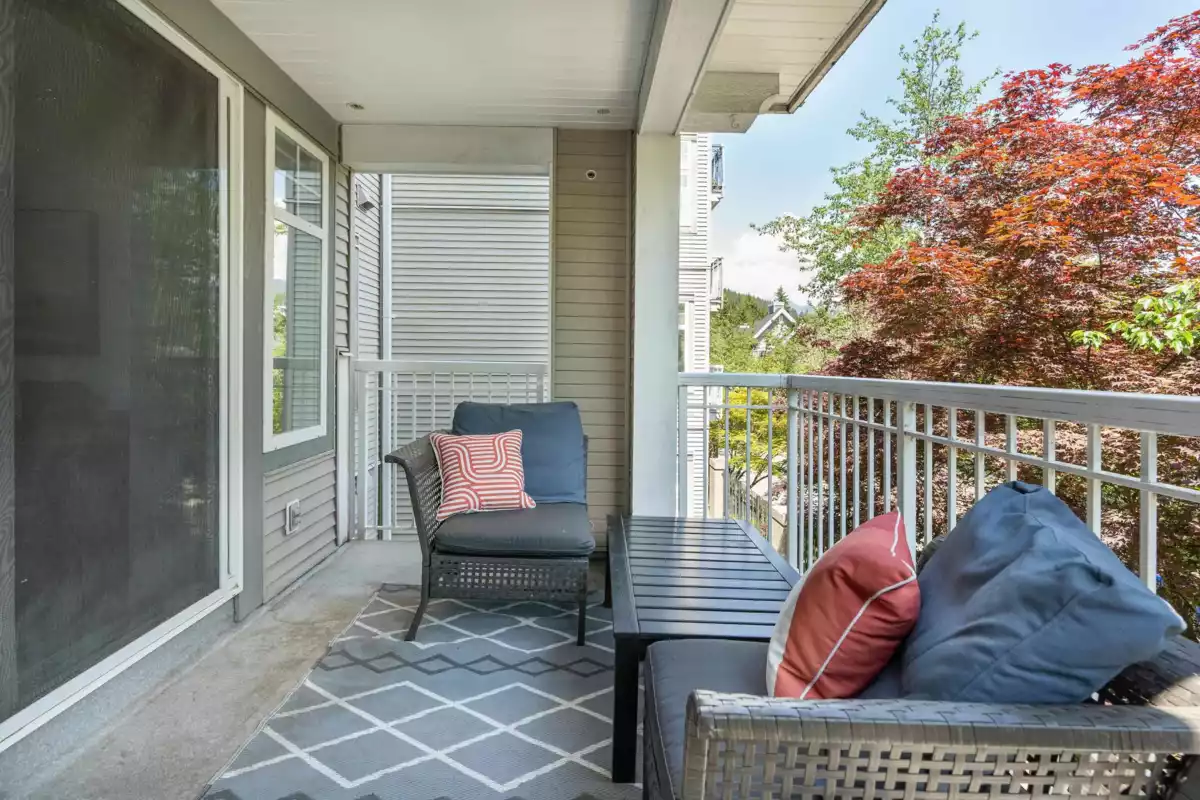 Primary Bathroom Photo of 212 1432 Parkway Boulevard, Coquitlam, BC