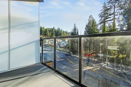 Entry Foyer Photo of 308 13969 96 Avenue, Surrey, BC