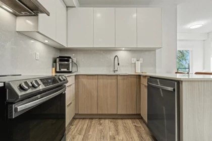 Kitchen Island Photo of 308 13969 96 Avenue, Surrey, BC