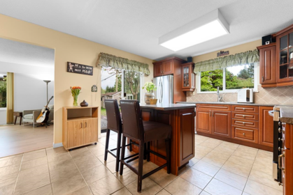 Breakfast Nook Photo of 3604 Mcrae Crescent, Port Coquitlam, BC