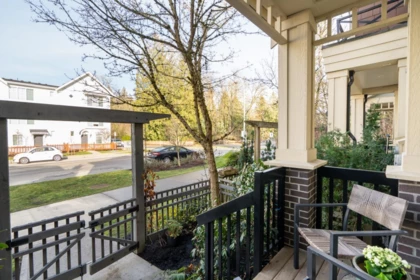 20450 84 Avenue, Langley, BC, Langley — Row House (Non-Strata) for sale