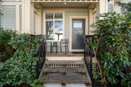 20450 84 Avenue, Langley, BC, Langley — Row House (Non-Strata) for sale