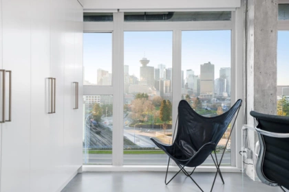 Mudroom Photo of 624 289 Alexander Street, Vancouver, BC