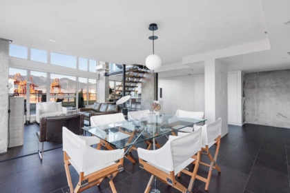 Pantry Photo of 624 289 Alexander Street, Vancouver, BC