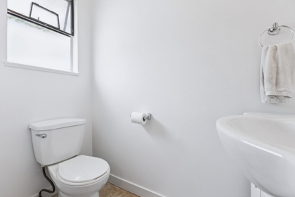 Laundry Room Photo of 651 E 17th Avenue, Vancouver, BC