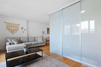 406 718 Main Street, Vancouver, BC