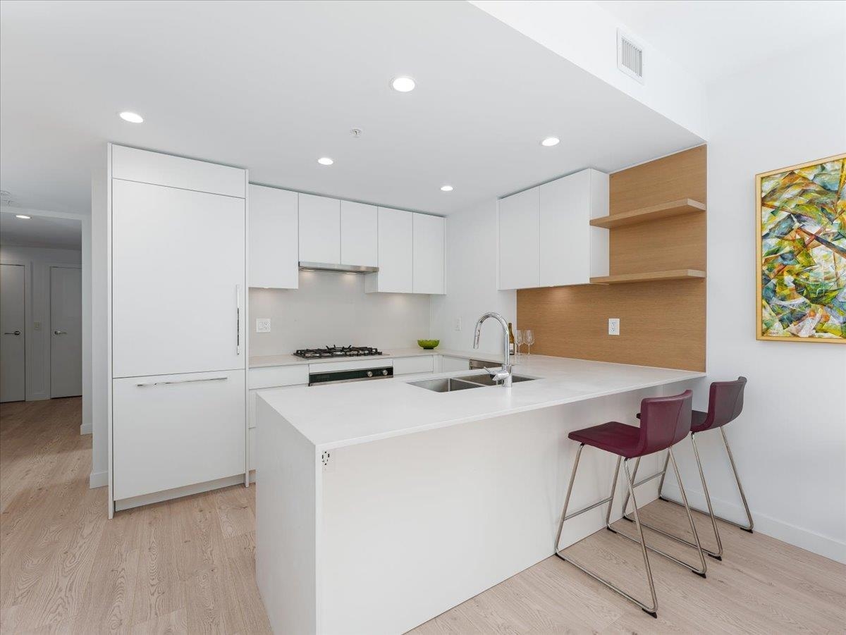 Dining Area Photo of 502 2181 Madison Avenue, Burnaby, BC