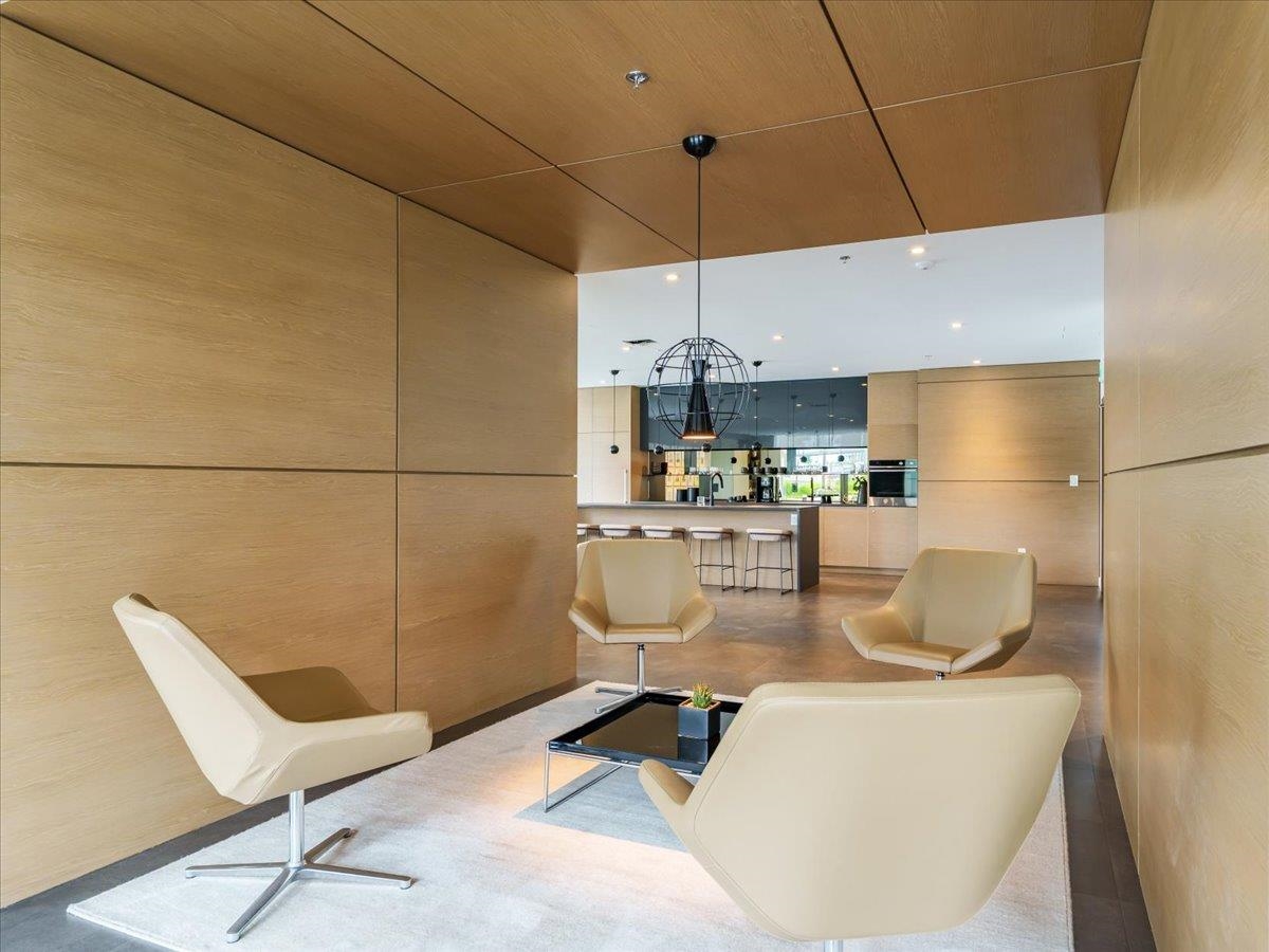 Mudroom Photo of 502 2181 Madison Avenue, Burnaby, BC