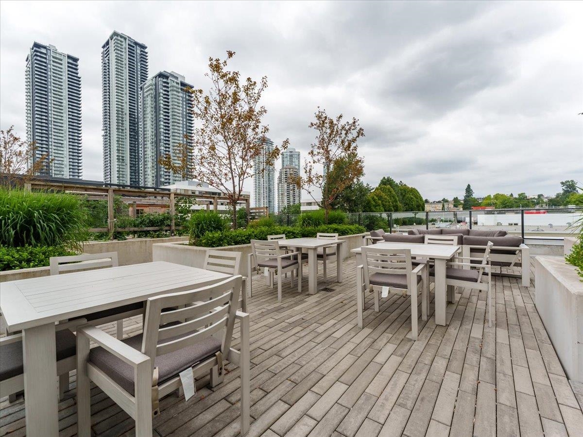 Office / Den Photo of 502 2181 Madison Avenue, Burnaby, BC