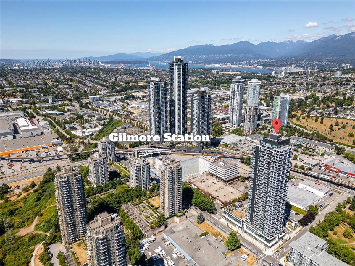 Outdoor Patio Photo of 502 2181 Madison Avenue, Burnaby, BC