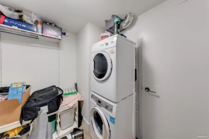 Powder Room Photo of 1507 1788 Columbia Street, Vancouver, BC