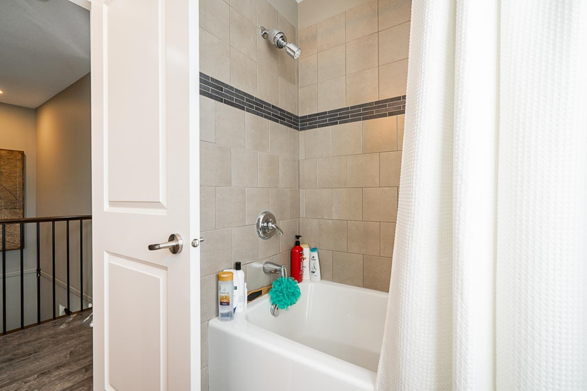 Front Yard Photo of 20840 69 Avenue, Langley, BC